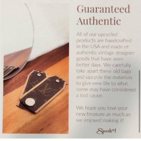 Upcycled White Fendi Monogram Bow Band‎ with Audrey Blue Lining by Sparklbands - Picture 5 of 6